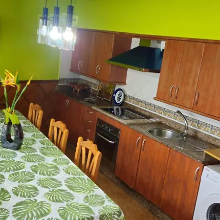 別荘 Casa Baja A La Playa ブエウ